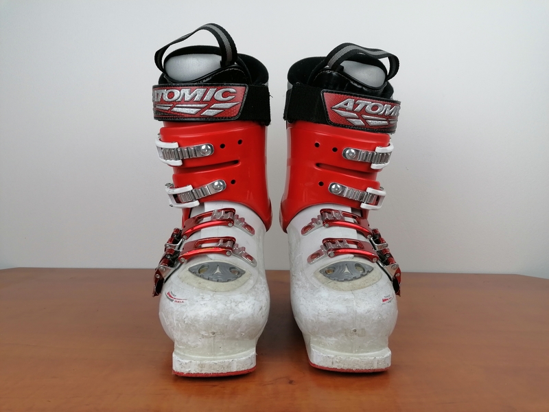 Juniorské lyžařské boty Atomic B-TECH